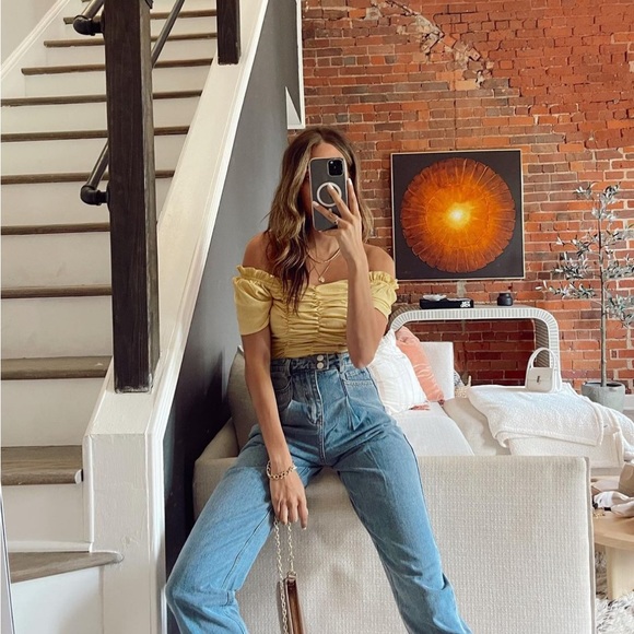 A7 - 362 Vestique yellow ruched sunshine state of mind top size medium - Picture 15 of 15